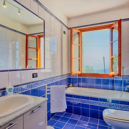 Beautiful In With Kitchen * Recco