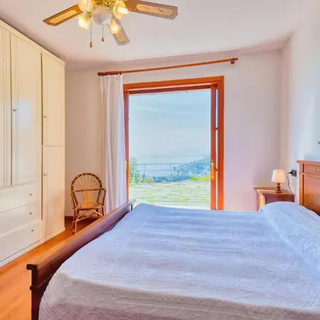 Holiday home Amazing In With Wifi